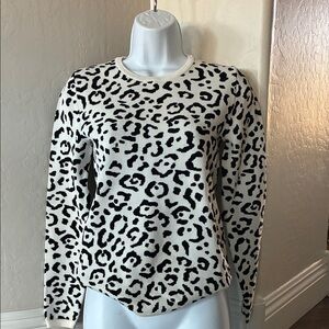 Women’s Ann Taylor Sweater Size S
